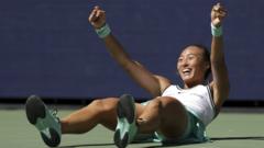 Zheng's Extraordinary Comeback Stuns Swiatek: Chinese Rising Star Defies Odds to Advance at Flushing Meadows