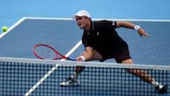 Buse Captures Maiden ATP Crown at Winston-Salem, Denies Fery's Title Dream