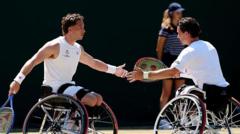 Hewett's Masterclass at the All England Club: British Ace Advances on Both Fronts
