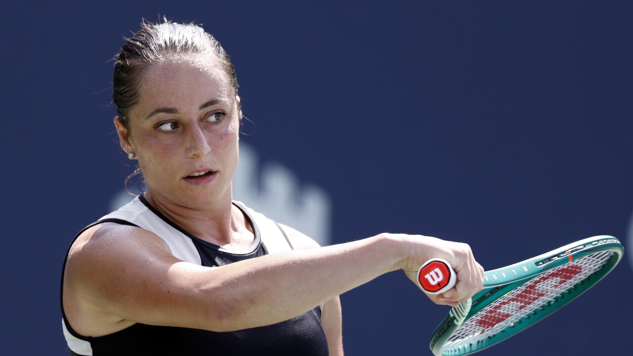 Billie Jean King Cup: la Cina si impone con Zhang, l'Italia parte con una sconfitta amara