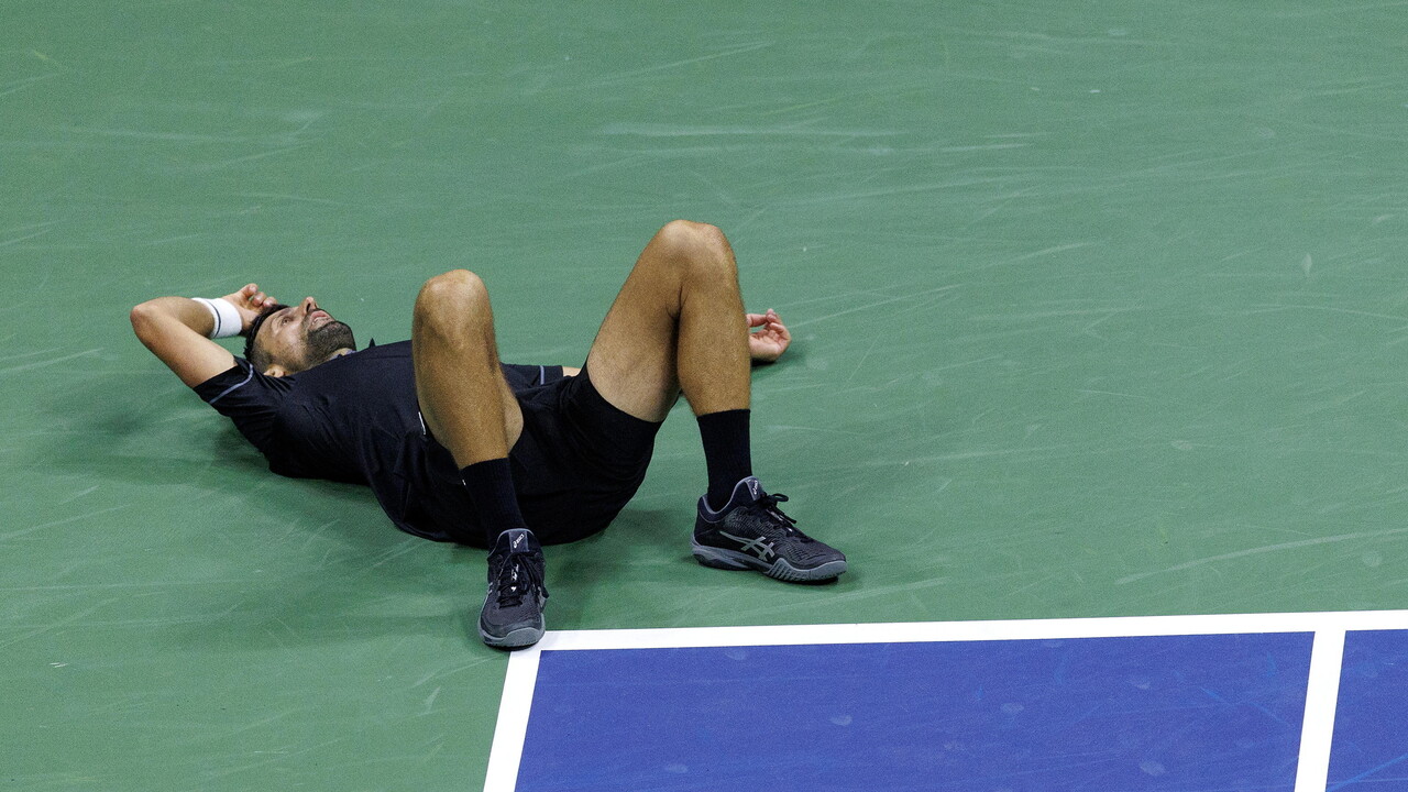 Djokovic crolla a New York: l'argentino lo elimina al debutto e il serbo si interroga sul suo futuro