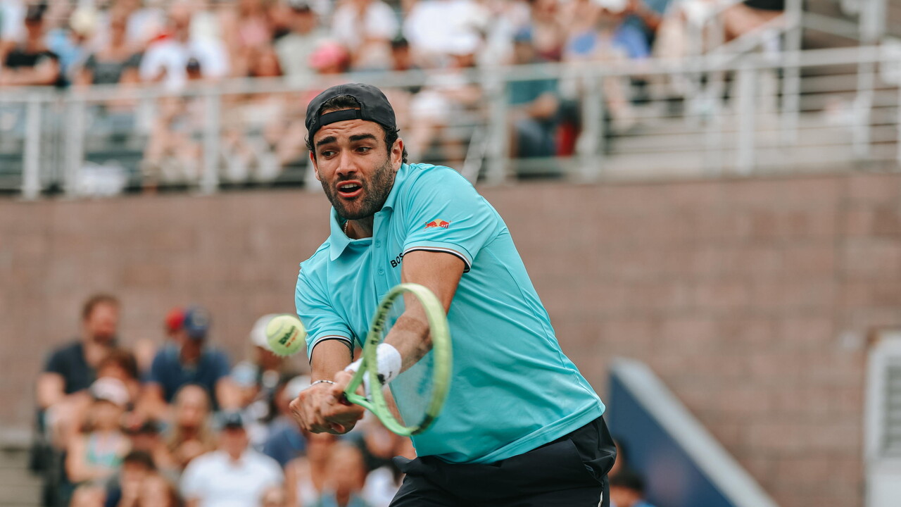 Il tennis italiano piange a Tokyo: Berrettini eliminato, Vallejo prosegue il suo cammino