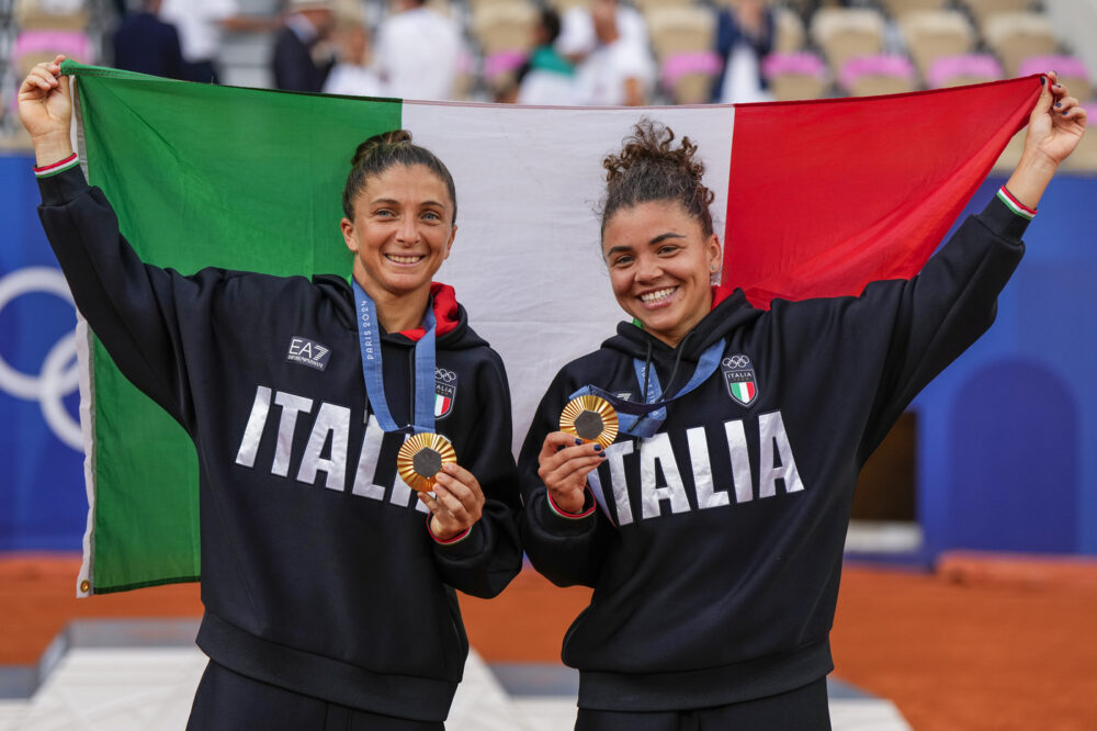 Errani e Paolini sul cemento di Wimbledon: le regine del doppio olimpico sfidano l'esordio sulla strada dei Championships