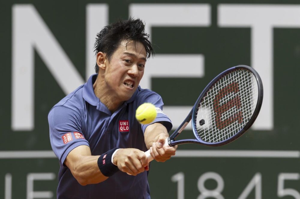 Il crepuscolo di una leggenda: Nishikori saluta il tennis professionistico tra lacrime e standing ovation nella sua Tokyo