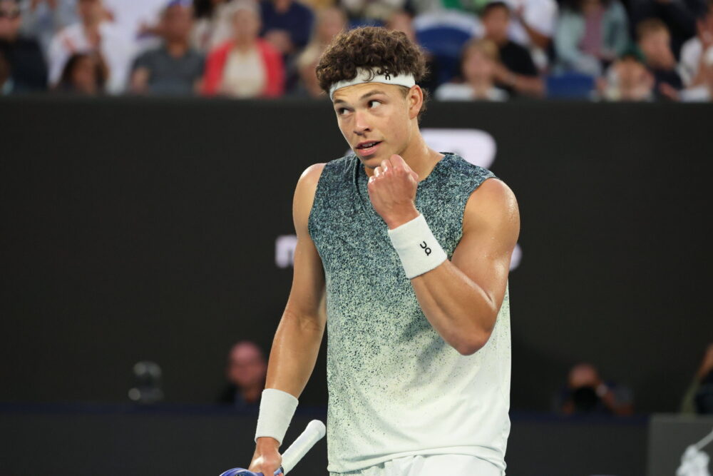 Il calendario insostenibile del tennis moderno: Shelton difende le scelte di Sinner e accende il dibattito