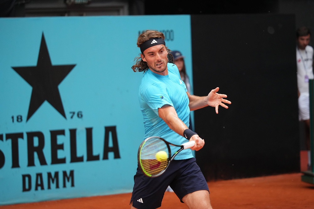 Tsitsipas torna in finale dopo sedici mesi: a Gstaad sfida la sorpresa Collignon