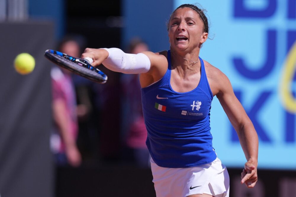 Errani approda in finale a Toronto con una nuova alleanza: Melichar-Martinez la sorprende, ma Paolini incombe