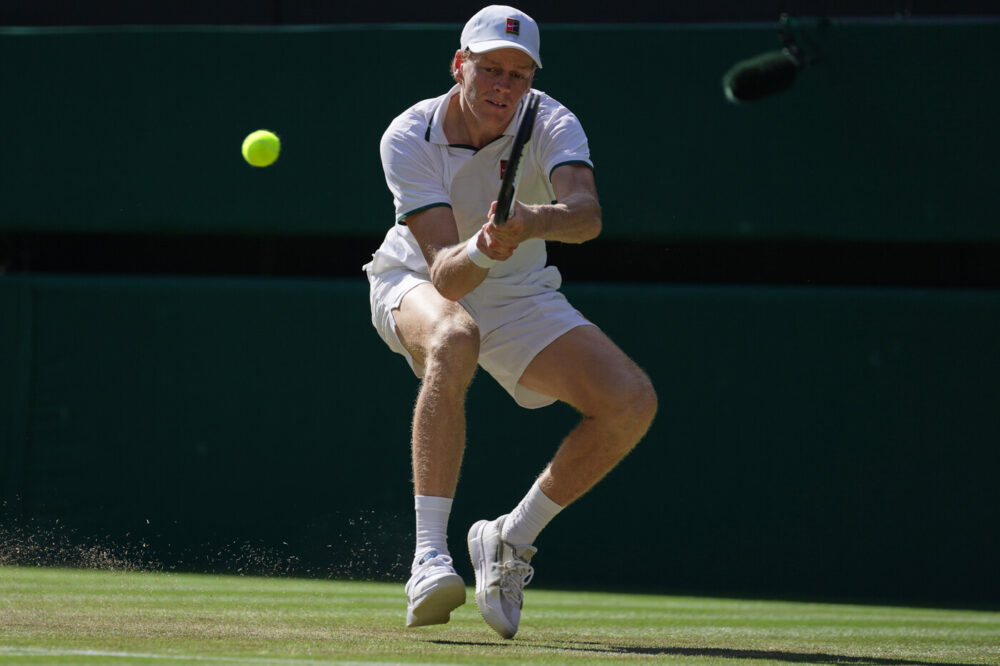 Wimbledon 2026, l'Italia trionfa con tre quarti di finale: Ambesi critica i rigidi orari del torneo