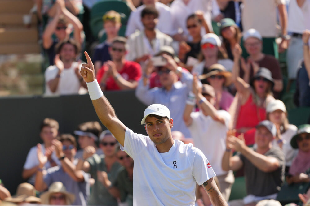 Lo sport italiano guarda il tennis con inquietudine: quando una stagione d'oro diventa incertezza