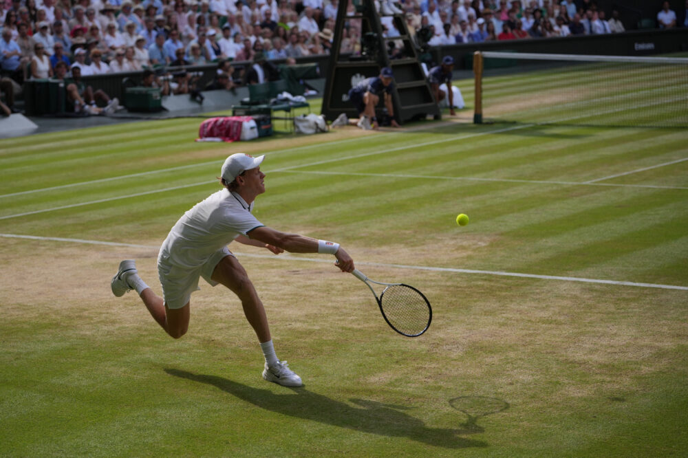 Sinner e Zverev verso lo scontro decisivo: quanto peseranno i punti ATP nella finale di Wimbledon