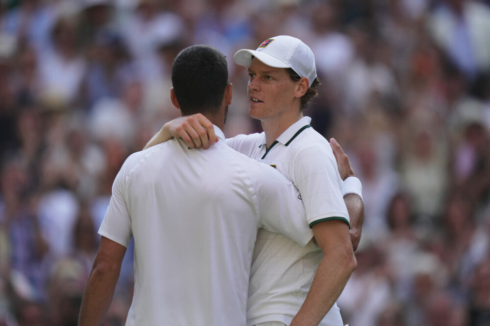 Sinner raggiunge il mitico traguardo di Djokovic: quando la storia si ripete prima dei 25 anni