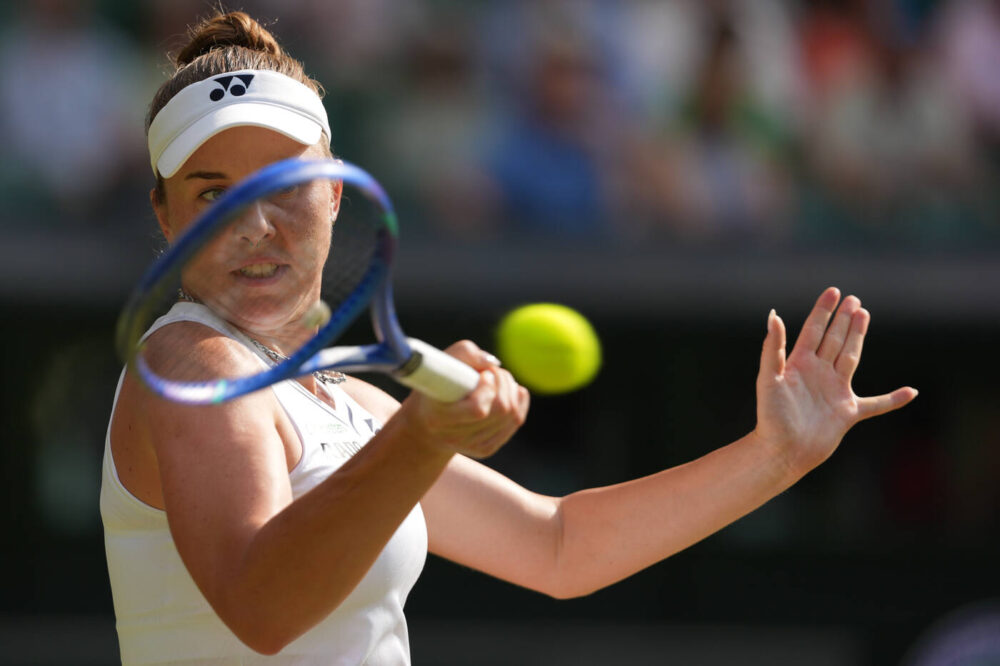 Dalla disperazione al trionfo: come Noskova ha conquistato l'All England Club