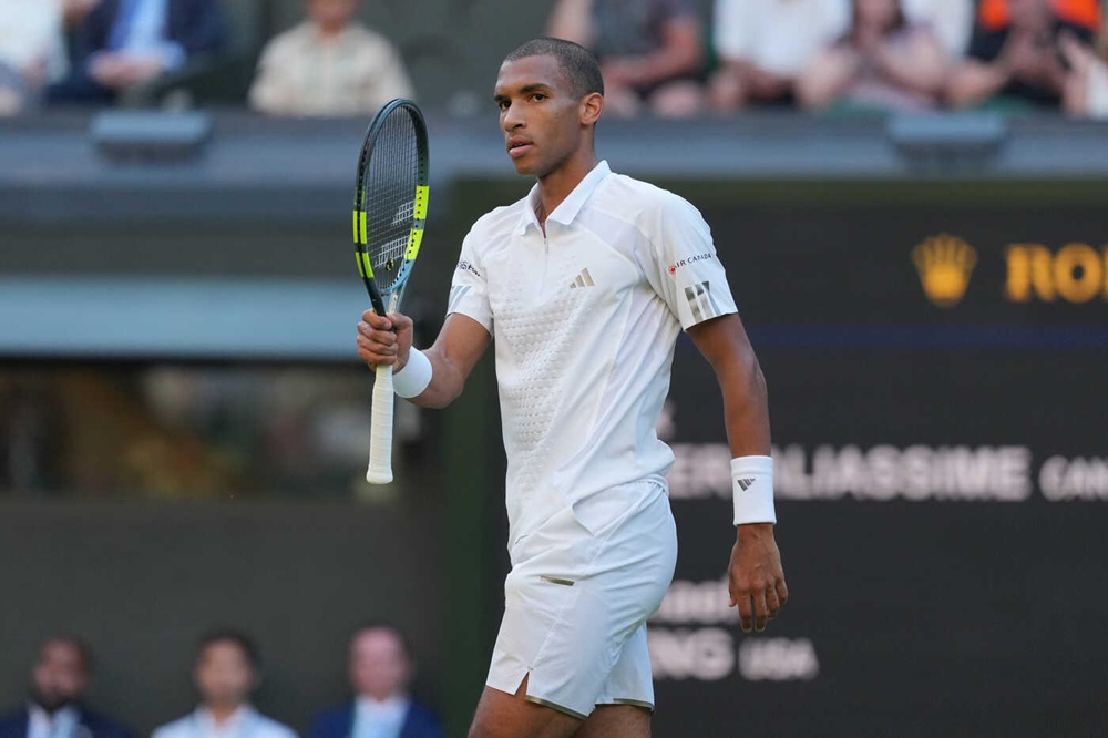 Il dominio del numero uno continua: Sinner vola agli ottavi dell'All England Club tra sorprese e conferme