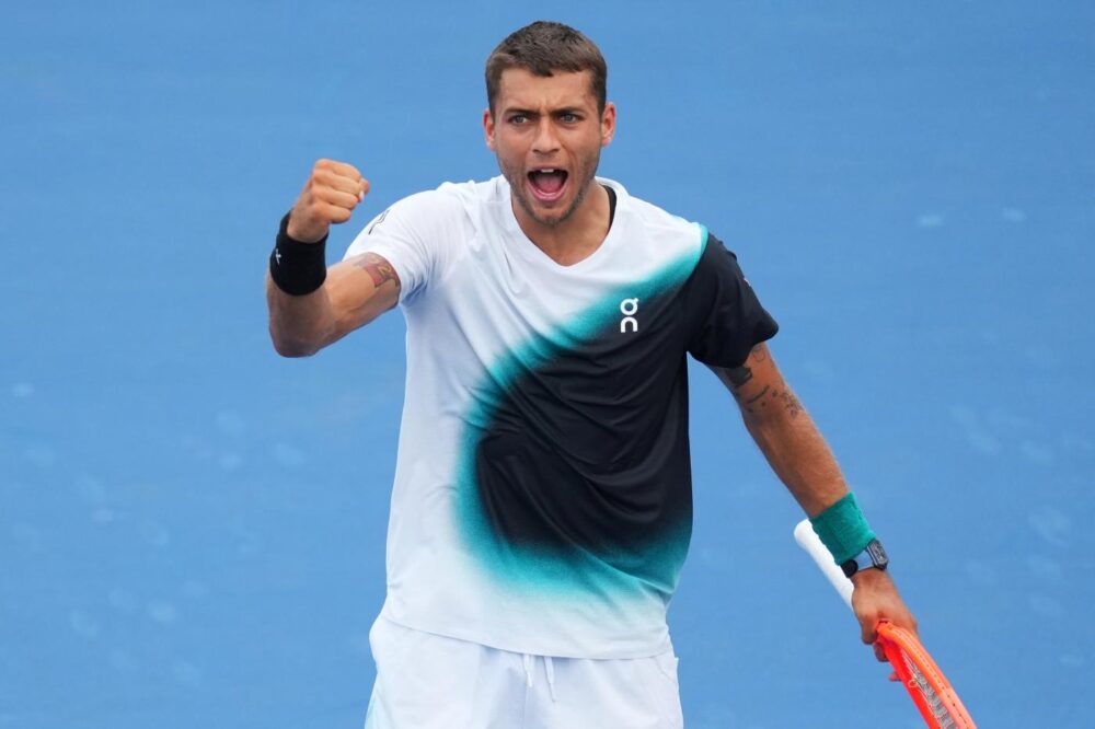 Cobolli verso Torino: il tennista romano insegue le Finals mentre Alcaraz riordina la corsa mondiale