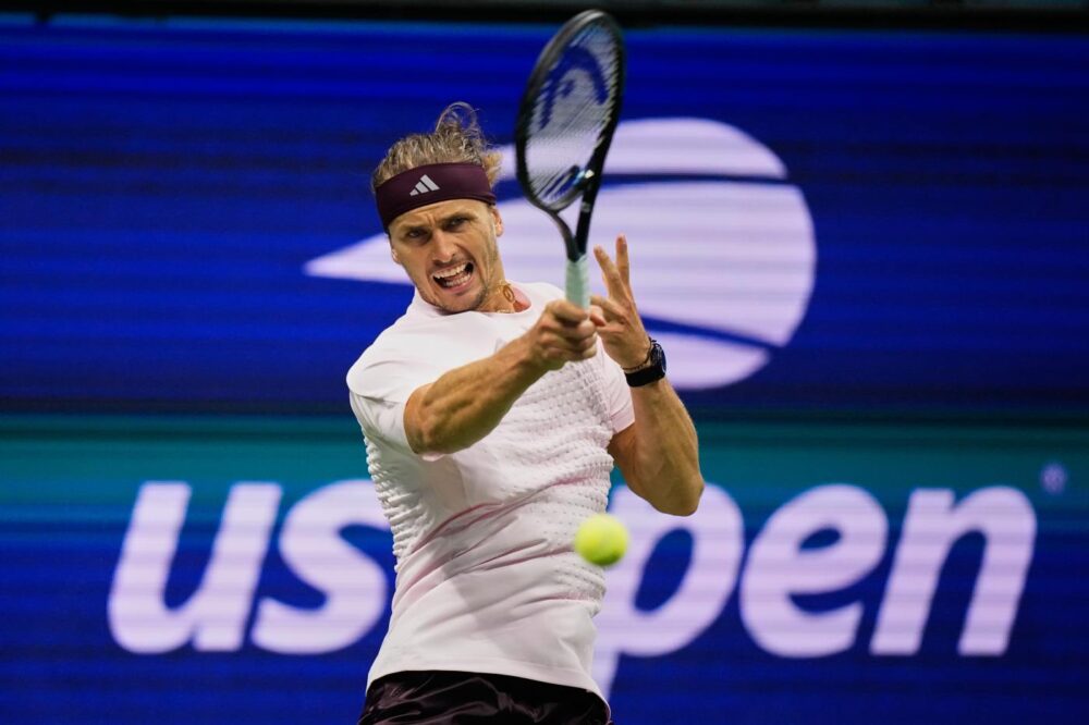 Zverev accorcia le distanze: il tedesco sogna il vertice della Race mentre Sinner naviga in acque incerte