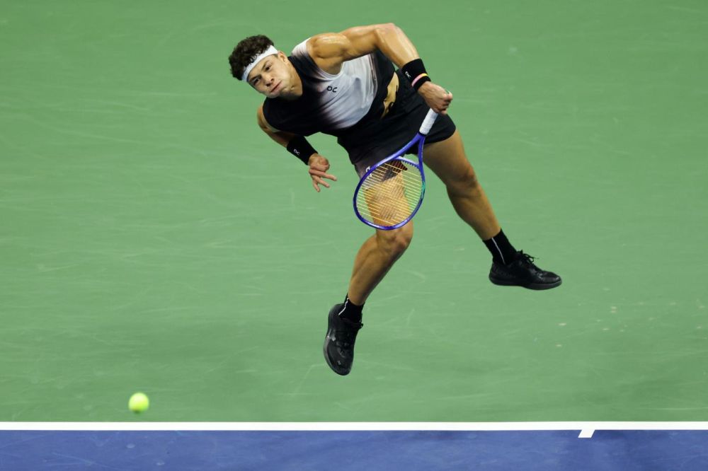 Il servizio letale di Shelton conquista Roddick: l'arma segreta che ha piegato Alcaraz agli US Open