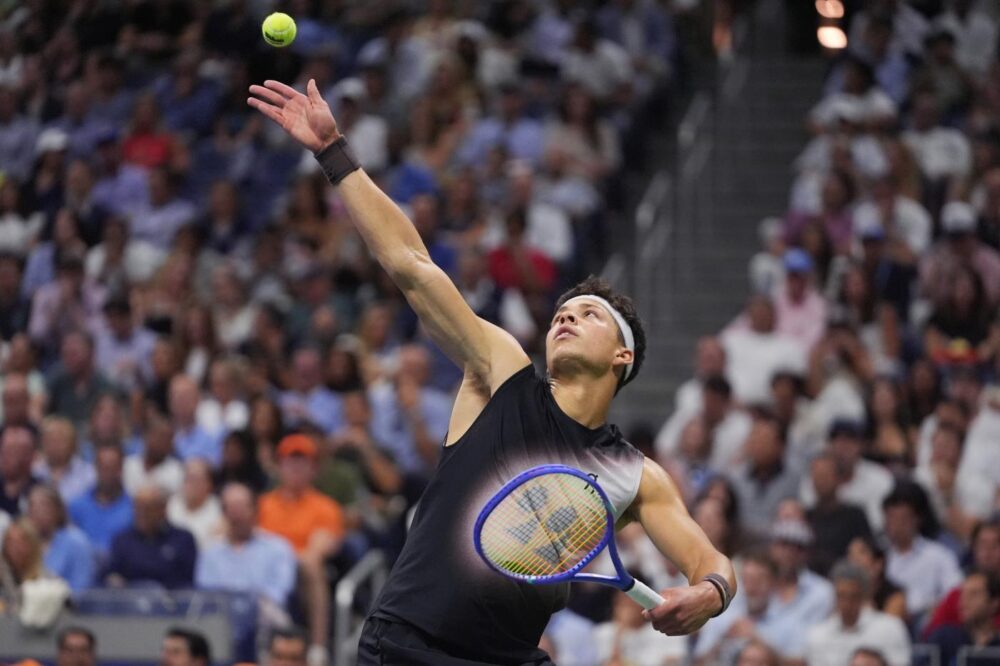 Il servizio che non era: il falso record di Shelton agli US Open e la corsa verso il primo Slam
