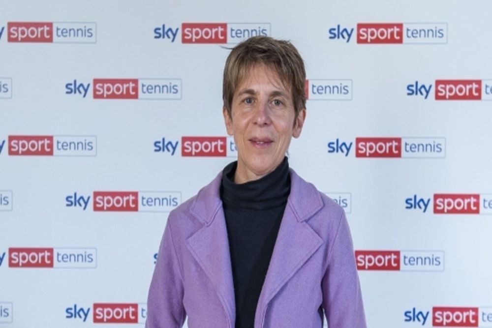 La voce che ha narrato il trionfo del tennis azzurro: addio a Elena Pero, leggenda delle telecronache Sky