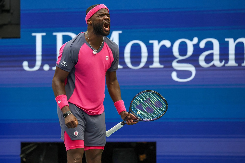 Tiafoe resuscita a Flushing Meadows: l'impresa americana contro Michelsen lo proietta in semifinale