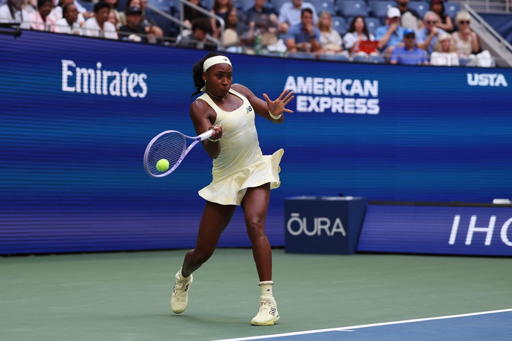 New York 2026: Rybakina e Zheng dominano, Gauff avanza. Andreeva sorprende e vola nei quarti