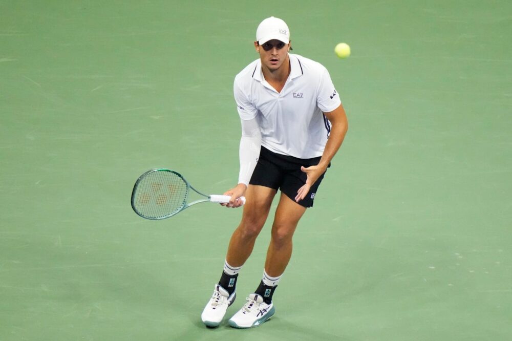 Darderi crolla ad Almaty: Duckworth sorprende la seconda testa di serie con una rimonta nel tie-break