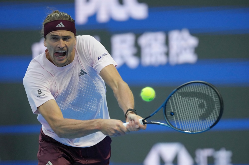 Zverev alla vetta del tennis: Mahut riconosce i progressi ma pone una sfida decisiva