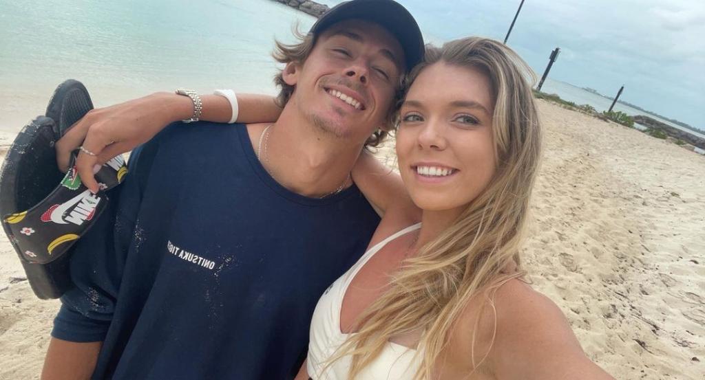 Alex De Minaur e Katie Boulter si dicono sì: le immagini dal grande giorno nel cuore della stagione