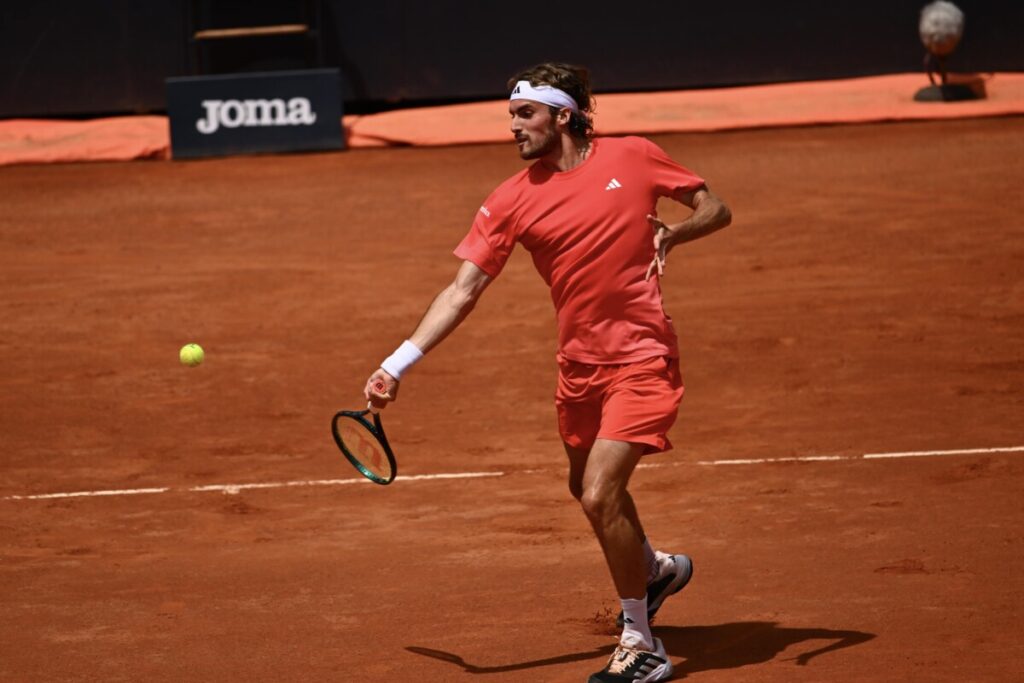 Ritorno vittorioso di Tsitsipas a Gstaad: il greco ritrova il successo dopo diciotto mesi di attesa