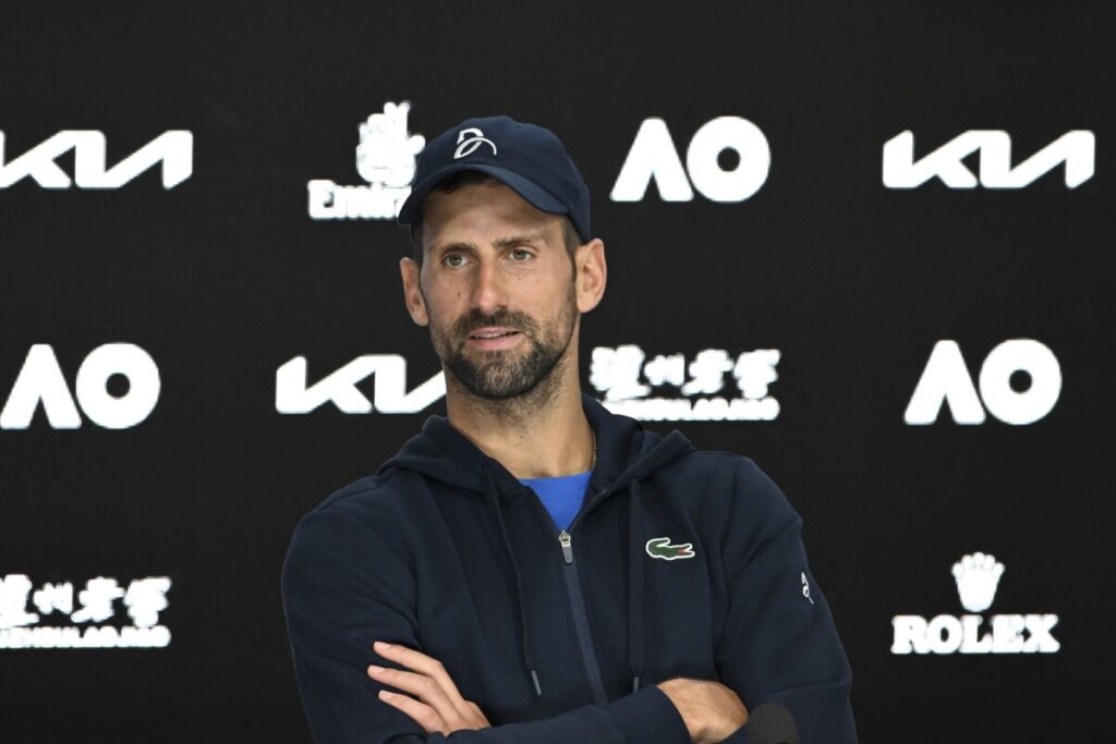 Djokovic a 39 anni non smette di stupire: la rimonta su Zverev a Pechino e il ritorno tra i grandi