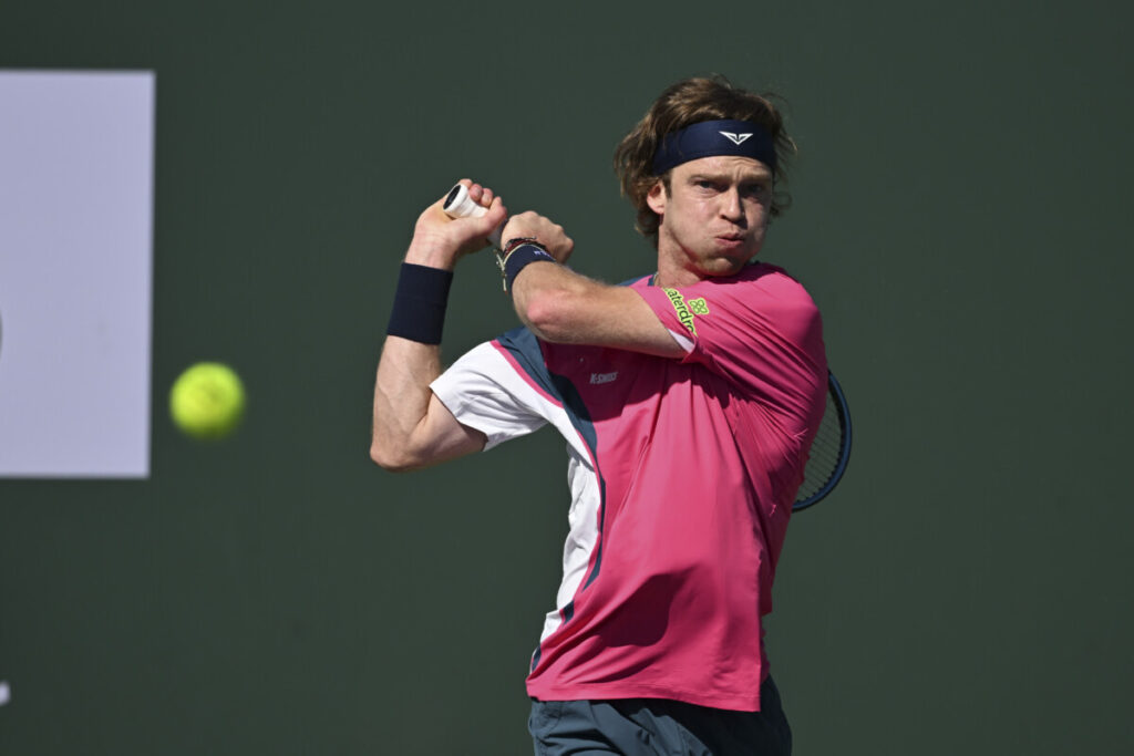 Rublev torna al successo in Svezia: Darderi crolla nella finale di Bastad