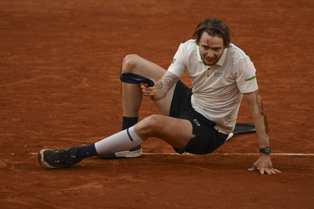 Bublik dominante a Kitzbühel: il kazako vola in finale contro Halys