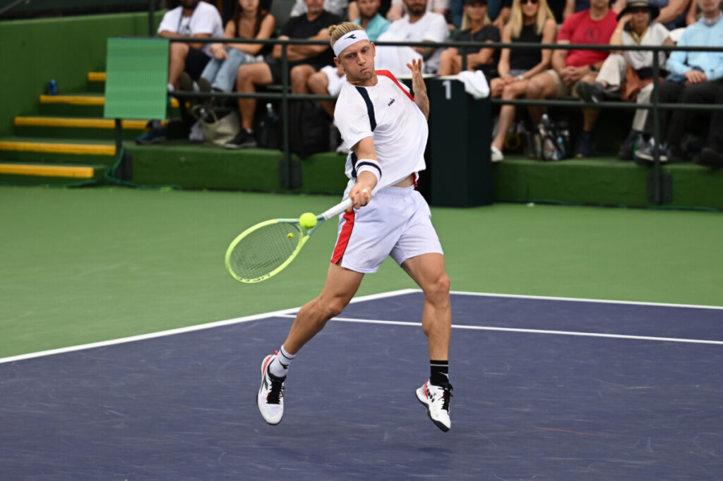 Shanghai torna a sorridere a Davidovich Fokina: il recupero vittorioso contro uno Zverev in calo