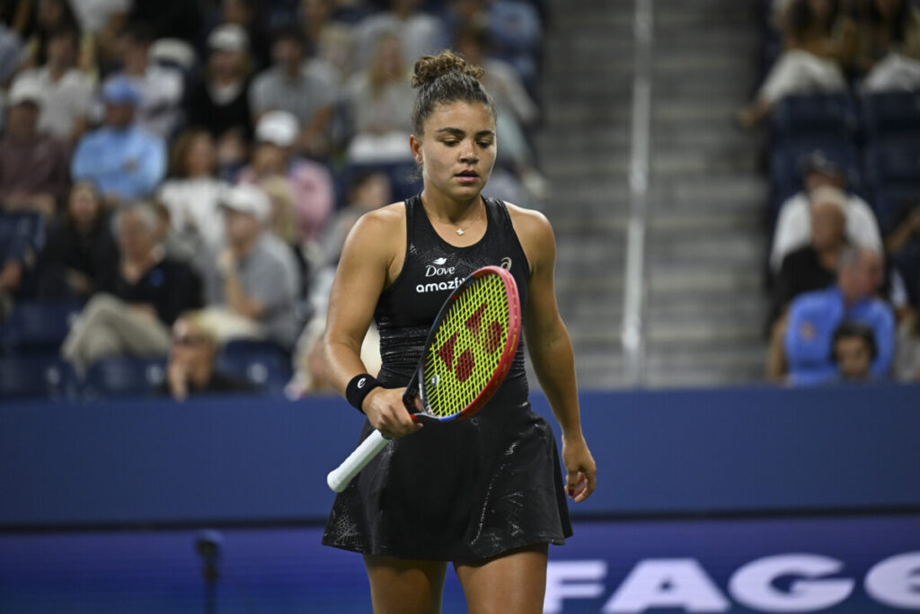 Il crollo di Paolini a Wuhan: quando il tennis di Jasmine scompare in undici game consecutivi