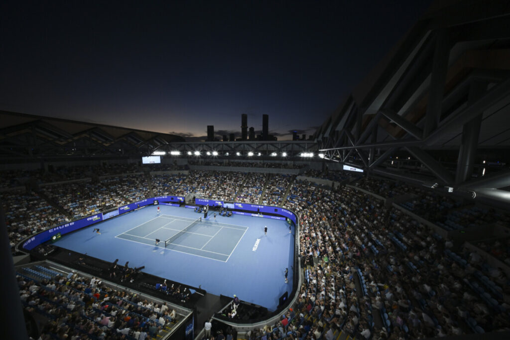 Melbourne Park verso una rivoluzione: il grande Slam australiano frena gli accessi ai campi secondari