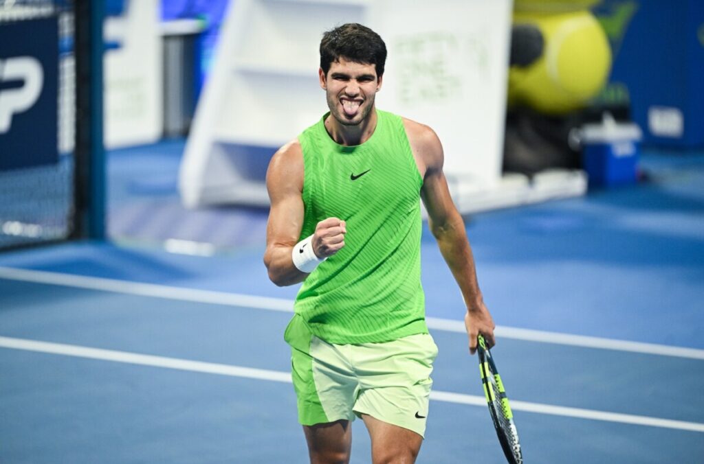 Zverev scavalca Alcaraz: il rientro dello spagnolo e il rischio di un derby italiano in semifinale a Flushing Meadows