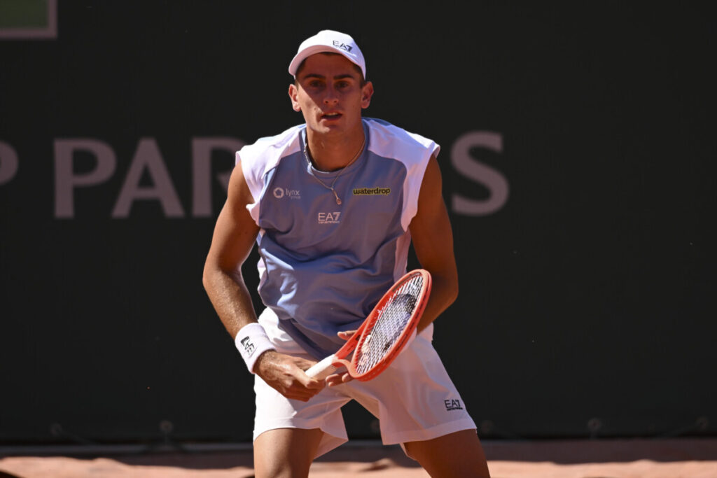 Tokyo accende i riflettori sul tennis italiano: Arnaldi debutta contro Sakamoto mentre Bolelli e Vavassori puntano alle Finals