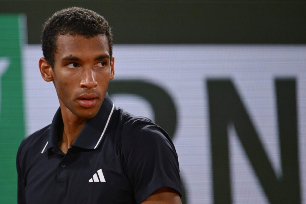 Wimbledon, il caso del medical timeout: Auger-Aliassime contro le regole, Davidovich Fokina risponde sul suo infortunio