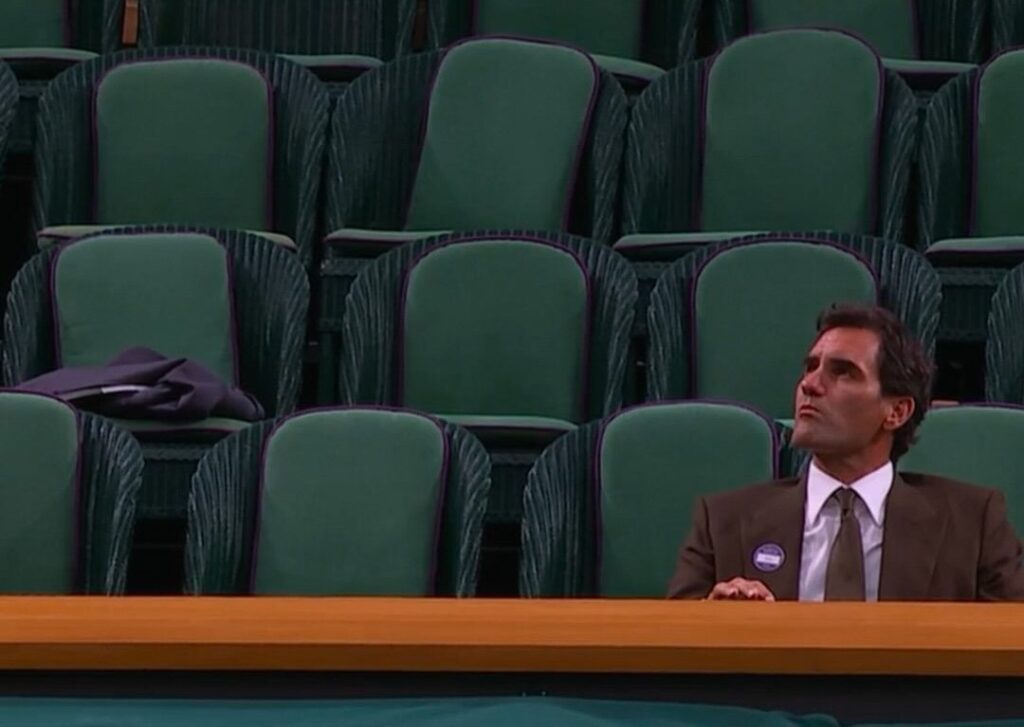 Wimbledon, la dedizione senza fine di Federer: il maestro svizzero rimane solo a osservare il tennis che ama