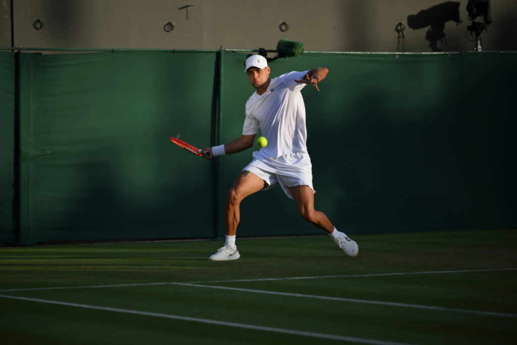 Cobolli sfida Khachanov a Londra: il romano non teme il russo, forte nei momenti decisivi
