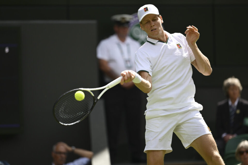 A Wimbledon Sinner affronta l'avversario lusitano
