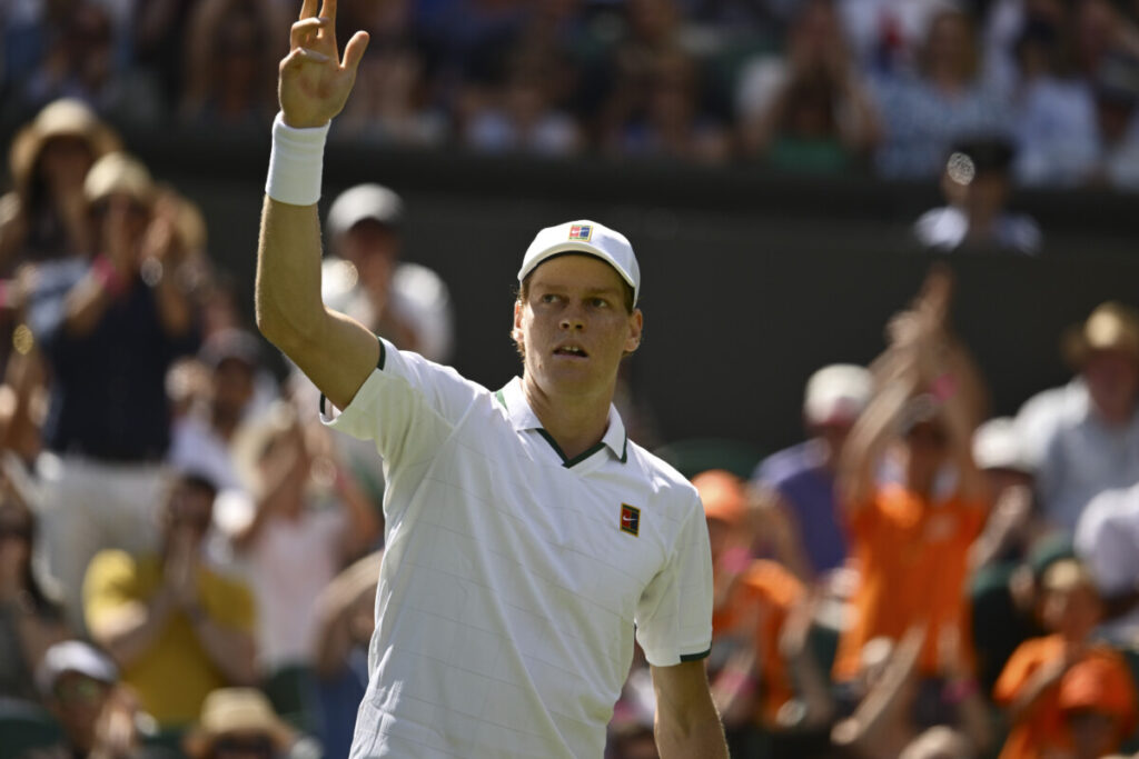 Sinner riposa dopo Wimbledon: quale strategia per l'estate? Il calendario misterioso del numero uno