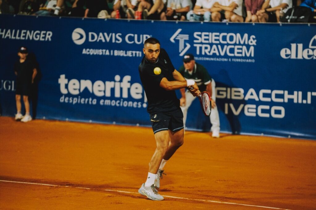 Merida esulta ad Umago: il giovane talento spagnolo conquista il primo titolo ATP a 21 anni