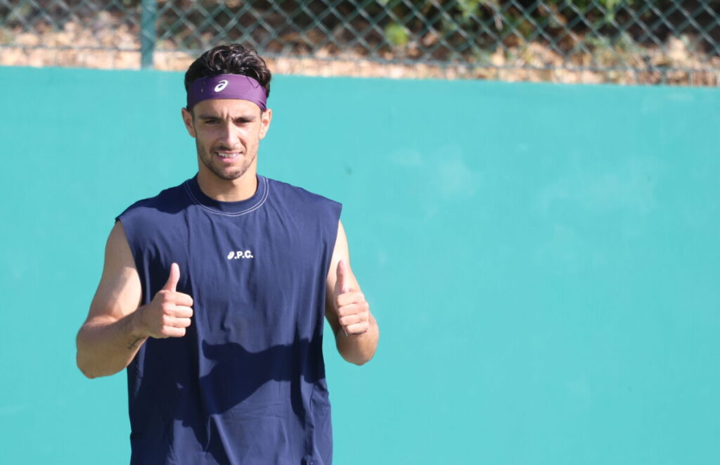 Musetti e Arnaldi ritrovano il campo a Montecarlo: gli azzurri si preparano al grande tour asiatico