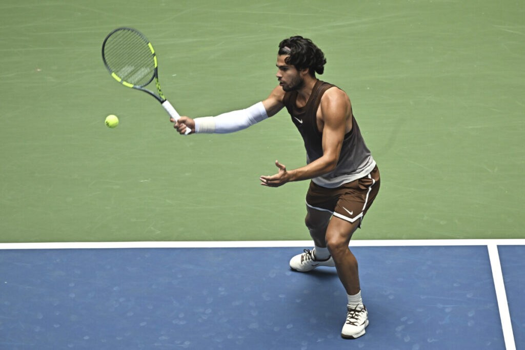 Mouratoglou sfida Alcaraz: «A 23 anni serve giocare, non riposarsi»
