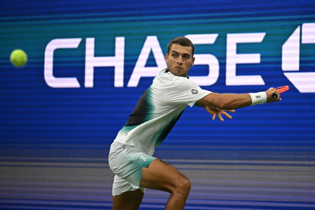 Quattro azzurri in campo a New York: la giornata decisiva dell'Italia agli US Open tra Darderi, Musetti e la sfida di Bellucci