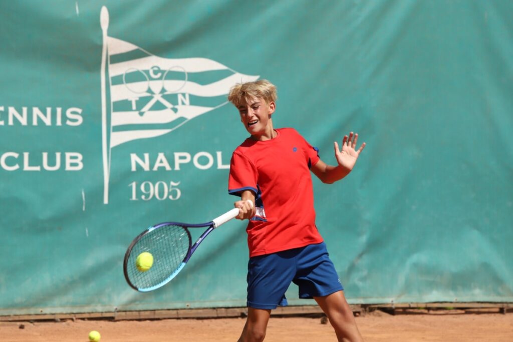 Napoli capitale del tennis giovanile: Cantelmo sfida Aceto nei quarti dei Tricolori Under 13