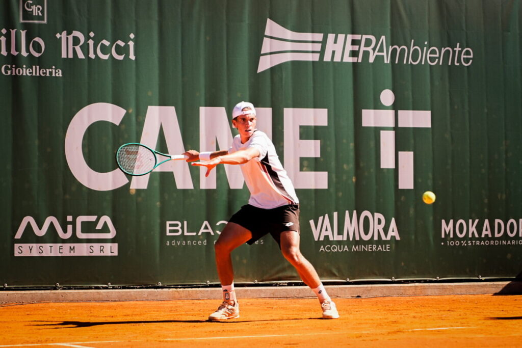 Caniato raggiunge il sogno: primo titolo Challenger a Cervia, il 2005 azzurro nella storia