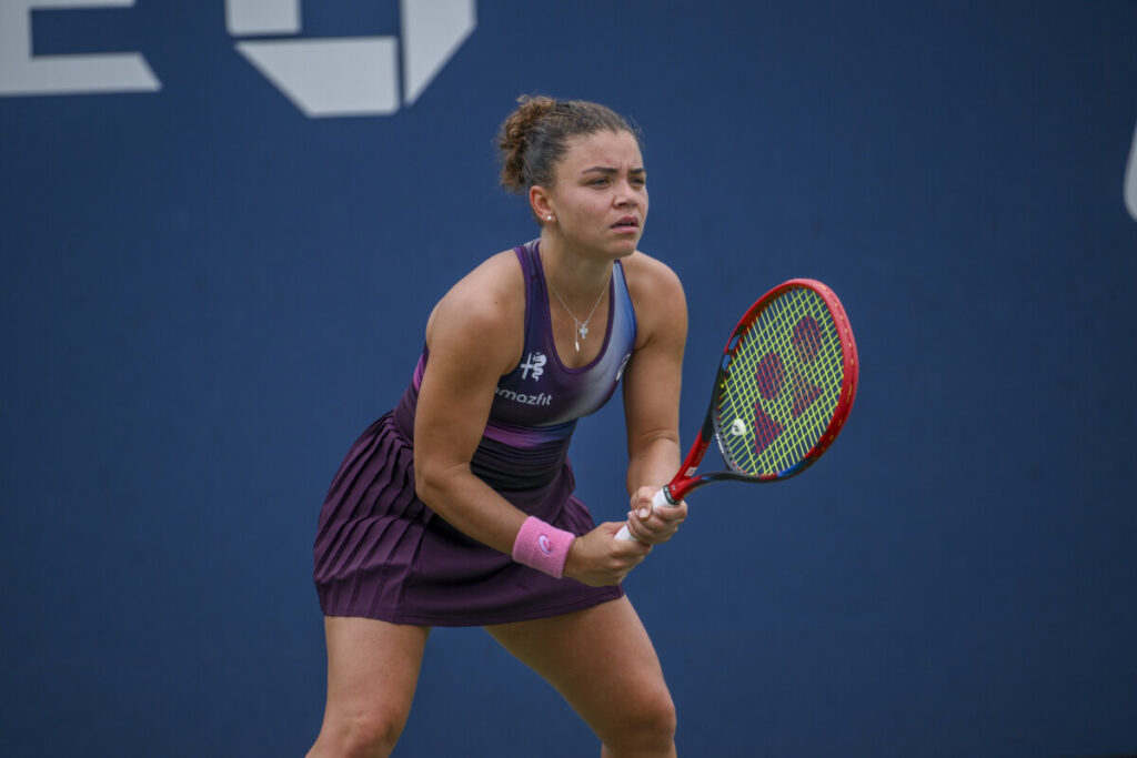Venerdì di fuoco a Flushing Meadows: Paolini sfida Cirstea mentre Alcaraz entra in scena