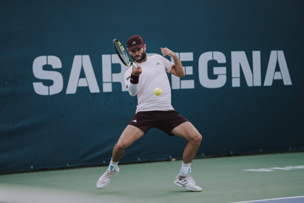 Fearnley vola in finale a Olbia: Nardi cede ai problemi muscolari, Dzumhur lo attende domenica