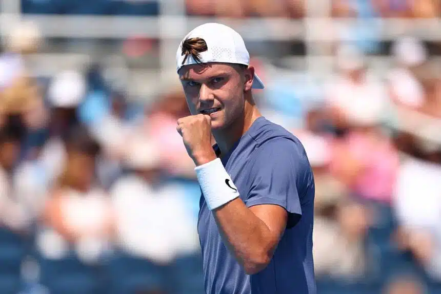 Rune ritorna dal calvario: il danese riparte dalla Davis Cup dopo quasi un anno di buio